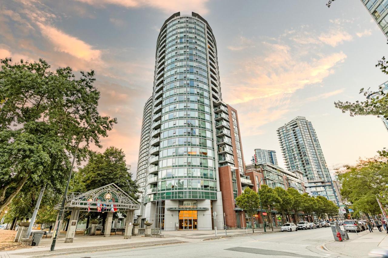 Condo In Downtown Vancouver - Near Rogers Arena ภายนอก รูปภาพ