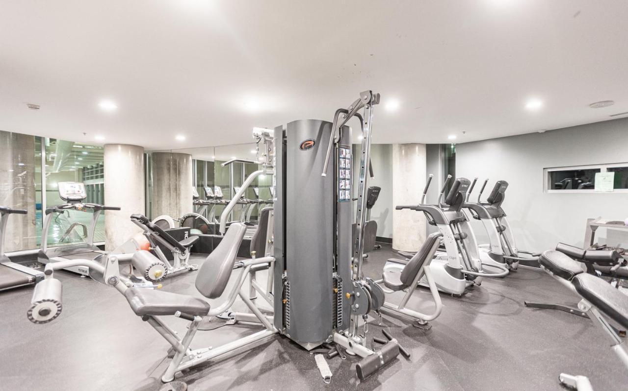 Condo In Downtown Vancouver - Near Rogers Arena ภายนอก รูปภาพ